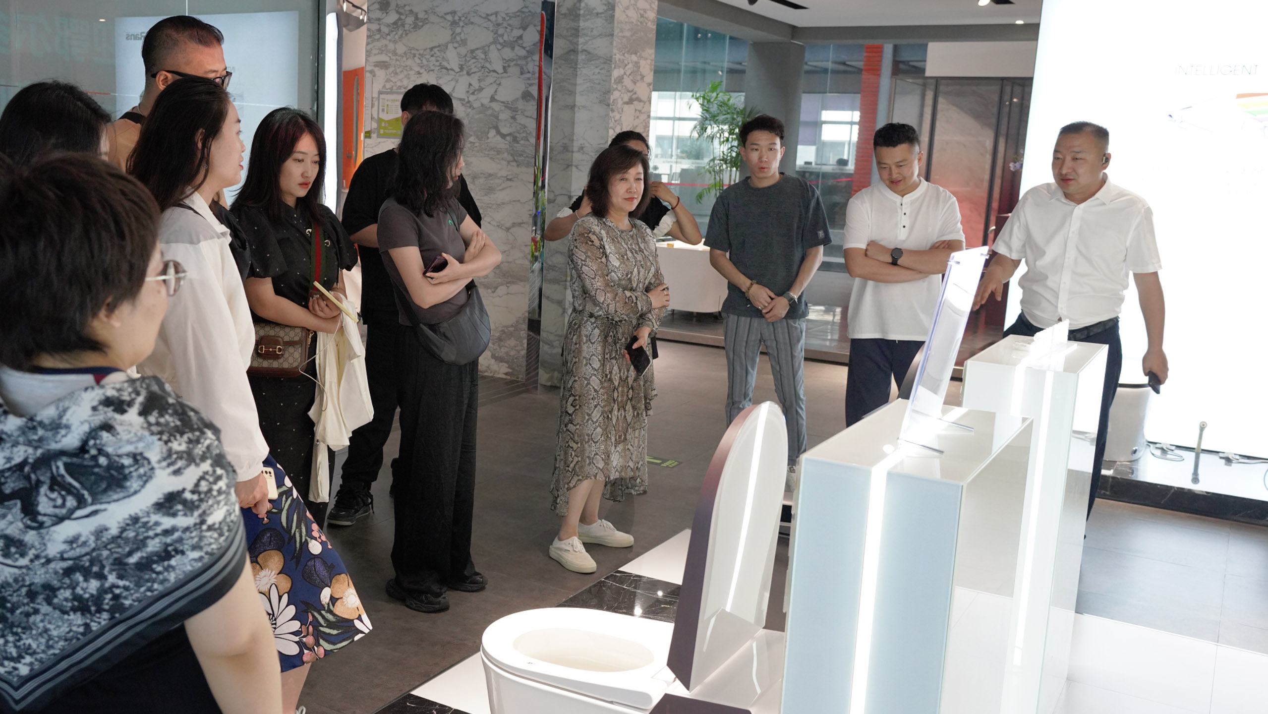 共話設(shè)計 共筑美好 | 設(shè)計師走進(jìn)歐路莎衛(wèi)浴